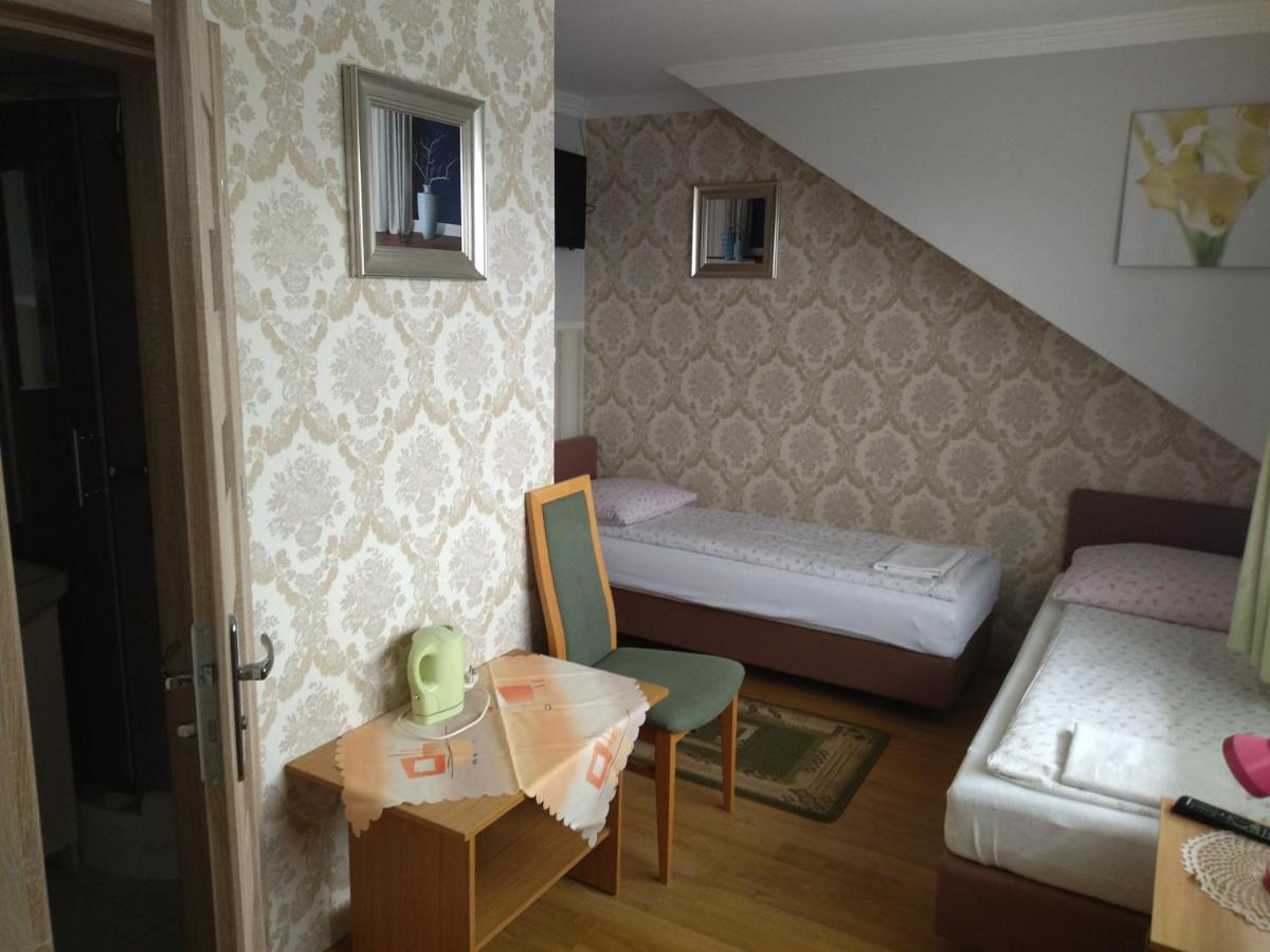 Karolinka Leba Apartment Екстериор снимка